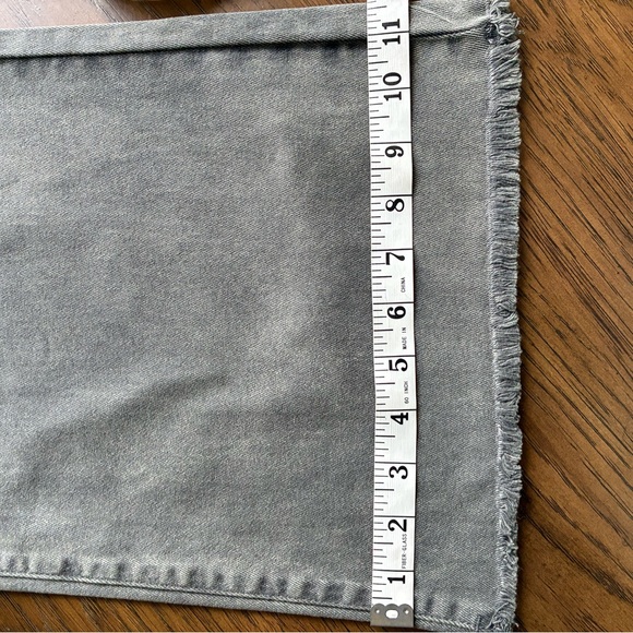 Zenana Outfitters Gray Ankle & Cropped Jeans - Picture 7 of 7